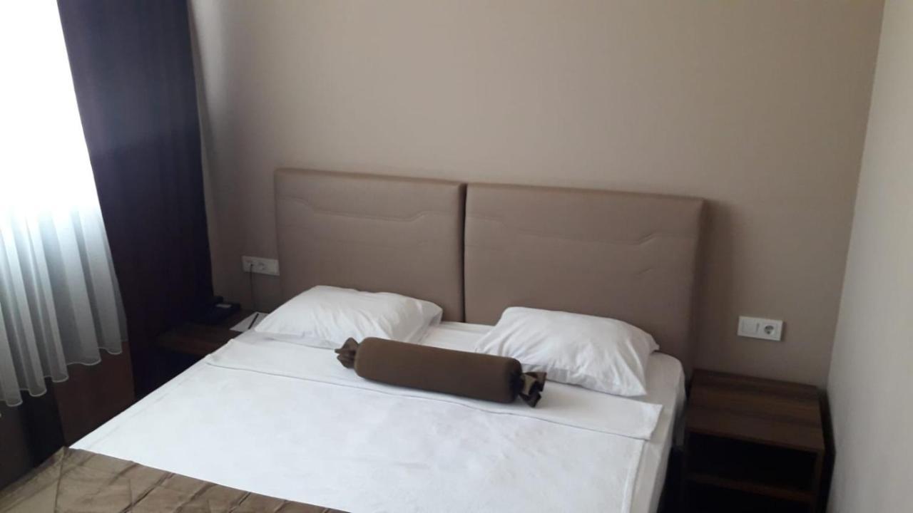 Sky Business Hotel Antalia Esterno foto