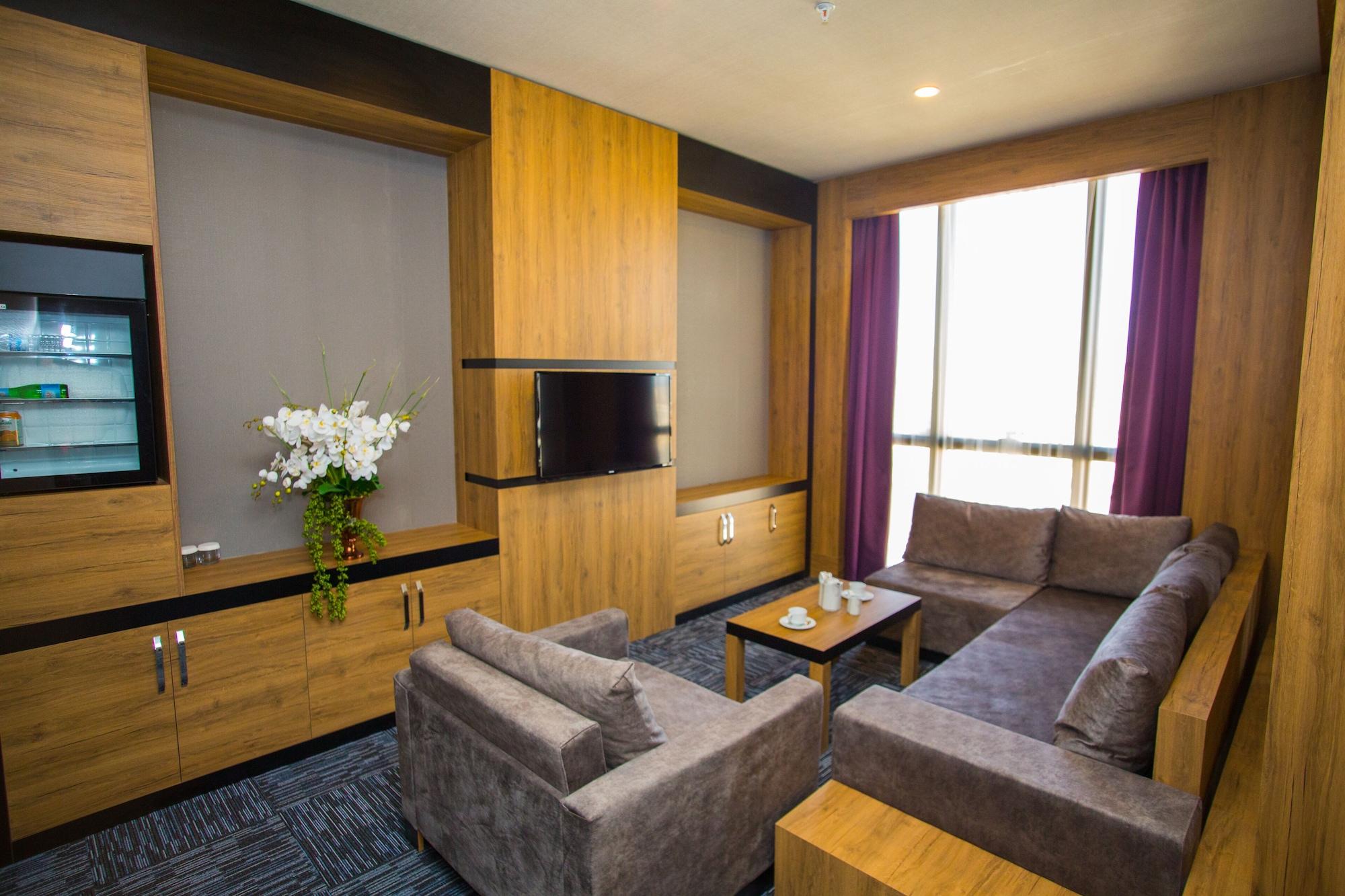 Sky Business Hotel Antalia Esterno foto