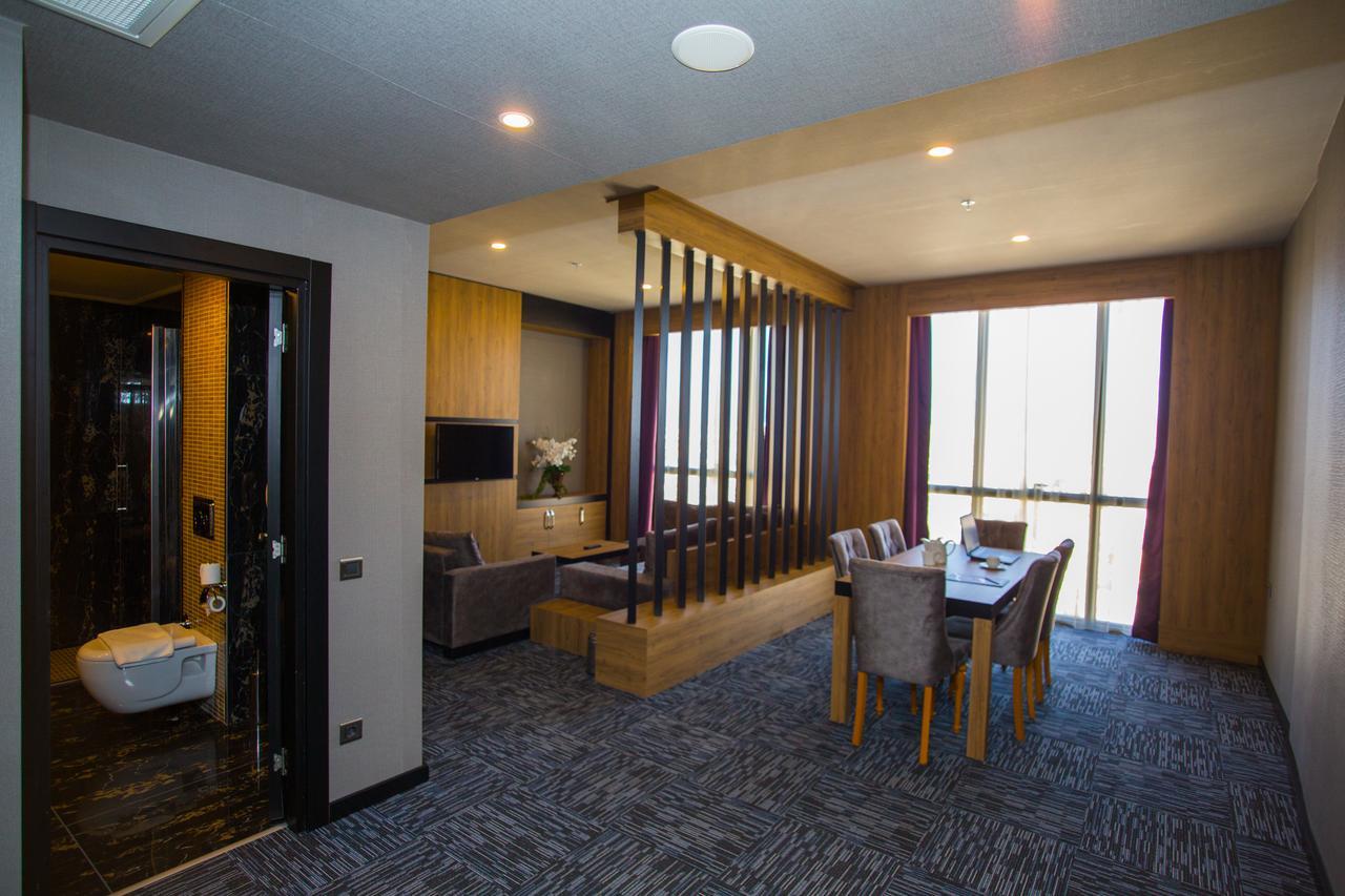 Sky Business Hotel Antalia Esterno foto