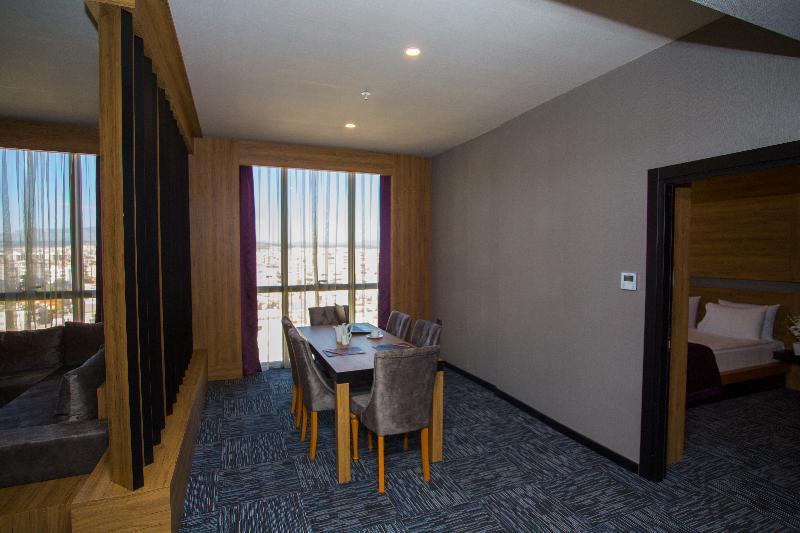 Sky Business Hotel Antalia Esterno foto