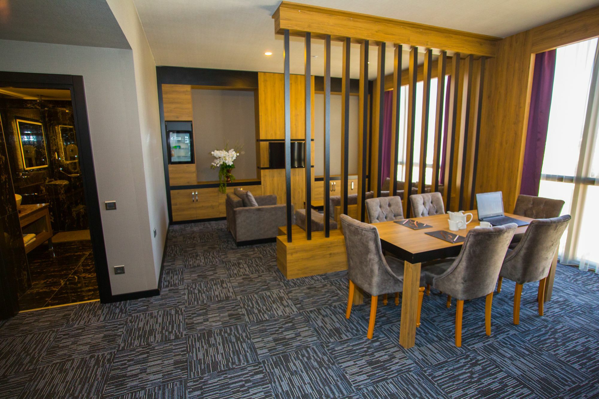 Sky Business Hotel Antalia Esterno foto