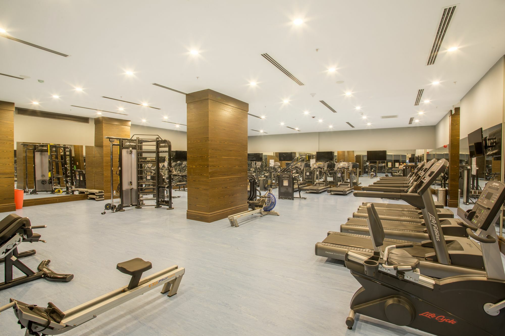 Sky Business Hotel Antalia Esterno foto