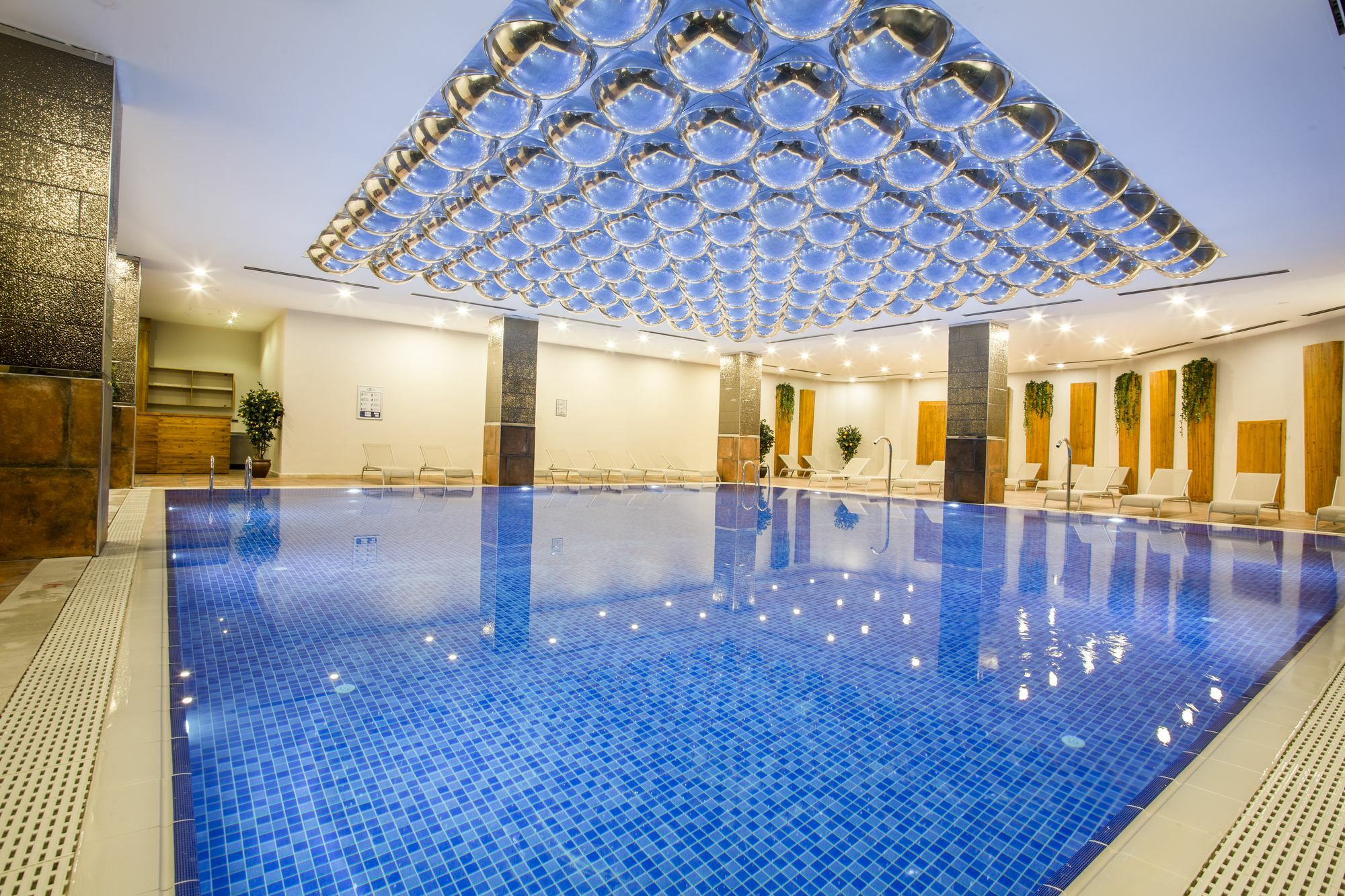 Sky Business Hotel Antalia Esterno foto