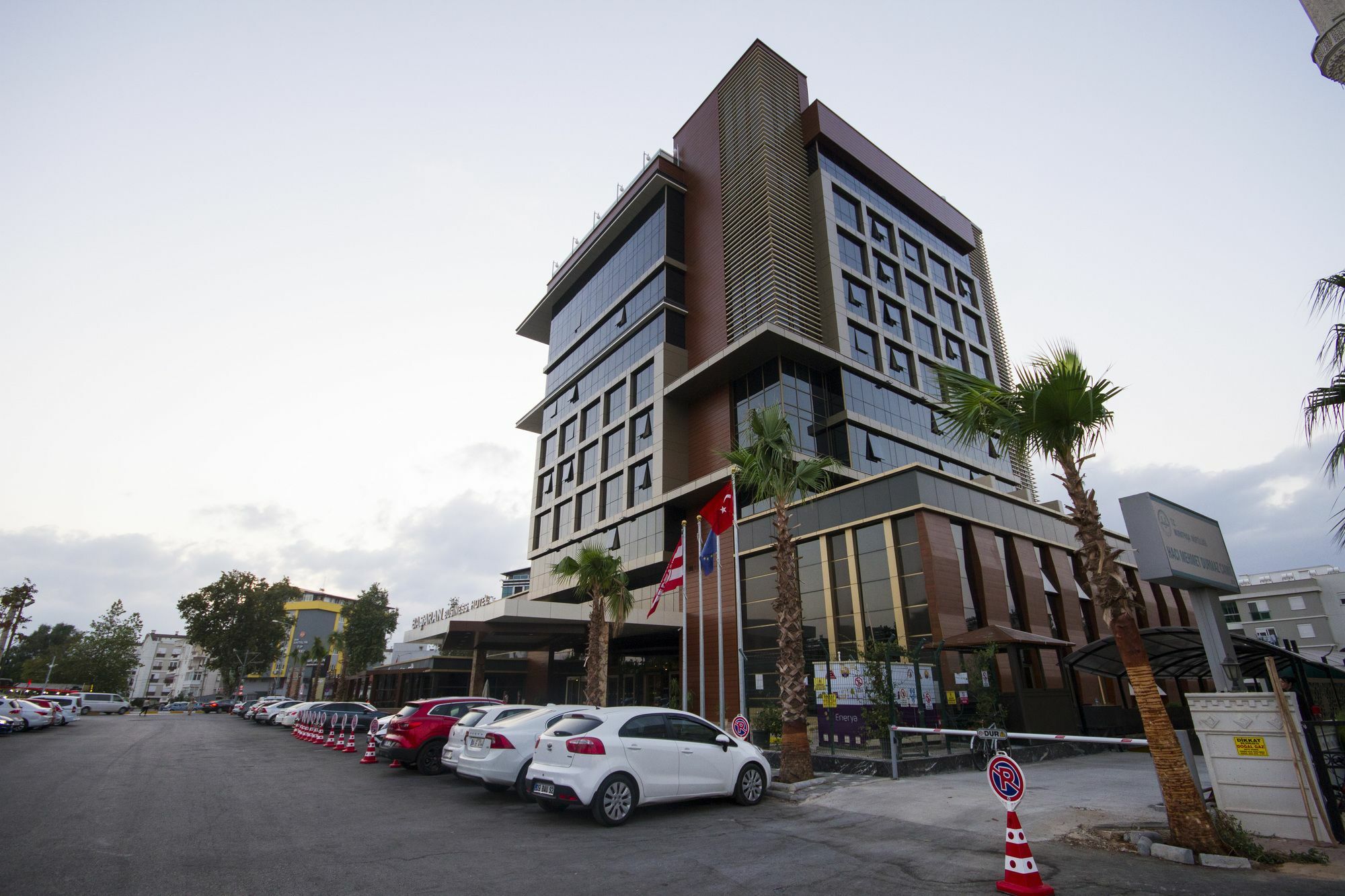 Sky Business Hotel Antalia Esterno foto